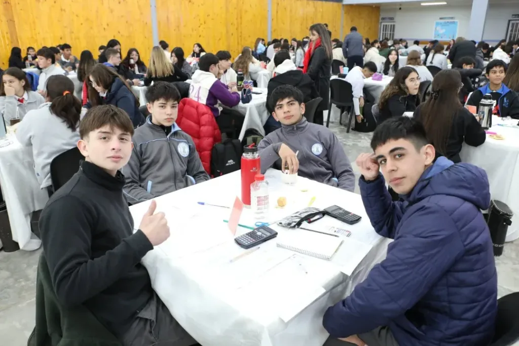 Realizarán un certamen de simulación empresarial para estudiantes secundarios