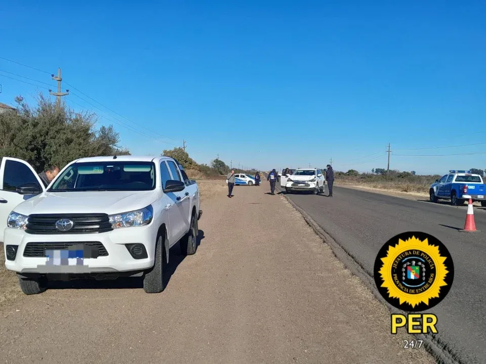 Una camioneta y un SUV chocaron sobre la ex Ruta Nacional 18