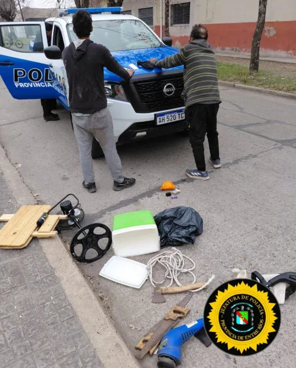 Secuestran herramientas y artículos de hogar de dudosa procedencia y buscan a sus propietarios en Concepción del Uruguay