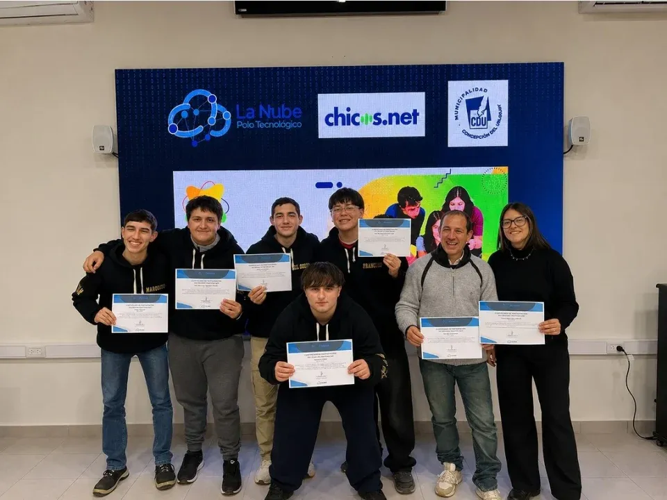 Finalizó “Usina de Ideas con IA” en La Nube